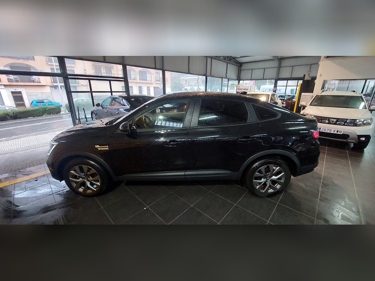 Renault Arkana 1.3 TCE 140CV foto 3